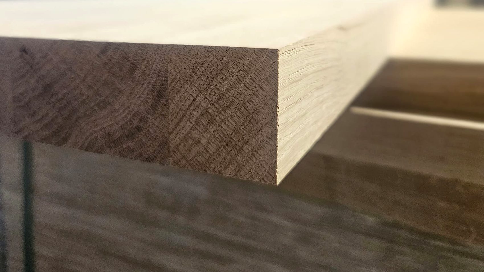 Planed Slavonian oak board showing the end grain